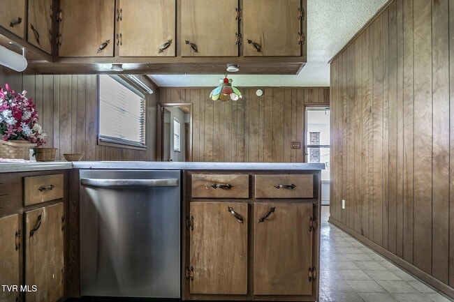 Building Photo - 3655 W Allens Bridge Rd