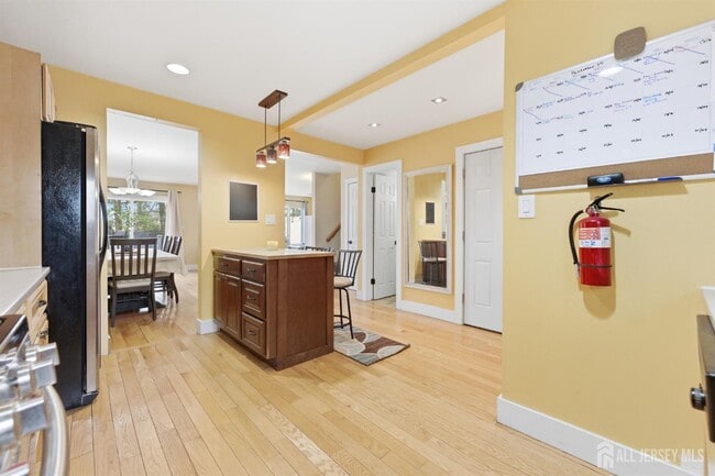 Building Photo - 10 Coventry Ct