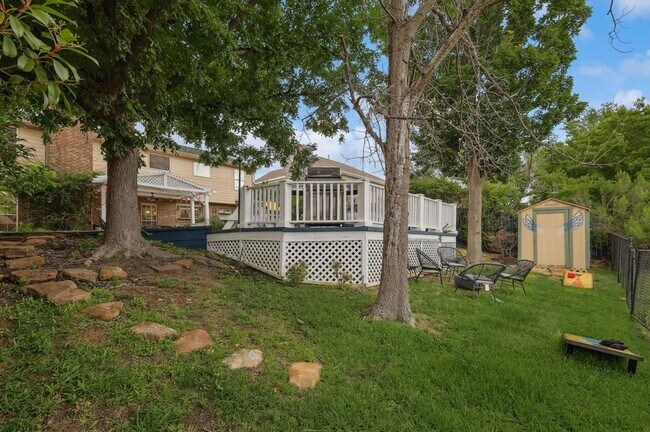 Building Photo - 8428 Creekbluff Dr