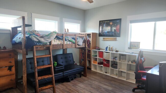 Building Photo - 9149 Timber Ln