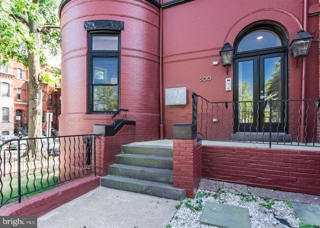 Building Photo - 500 M St NW