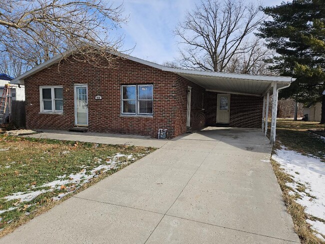 Building Photo - 416 Erie St