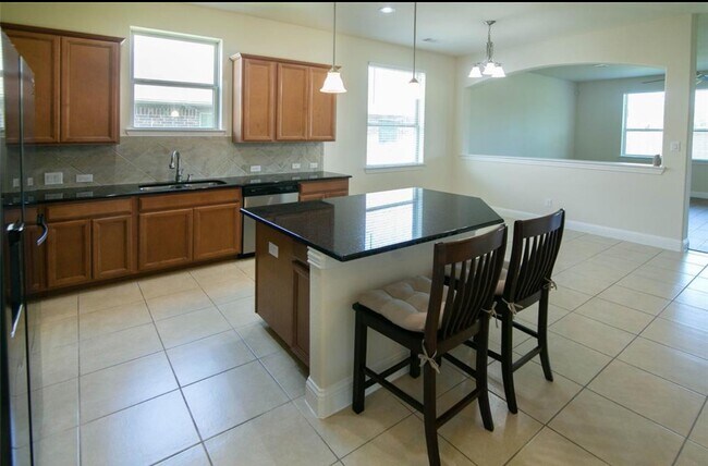 Building Photo - 1327 Graham Trace Ln