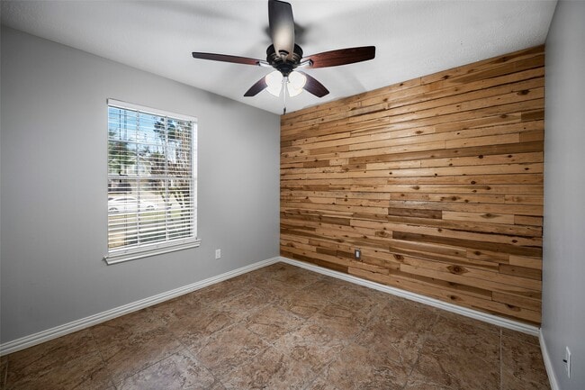 Building Photo - 20431 Fairfield Park Way