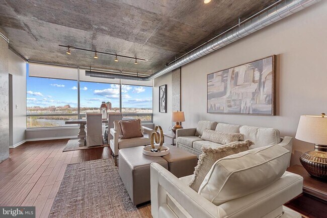 Building Photo - 1200 Steuart St