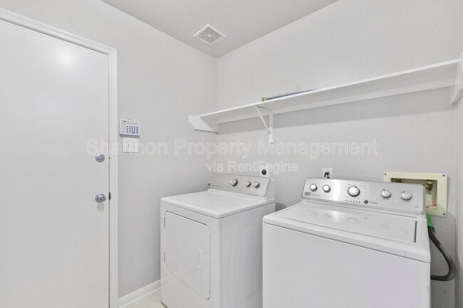 Building Photo - 21106 Blackbluff Ct