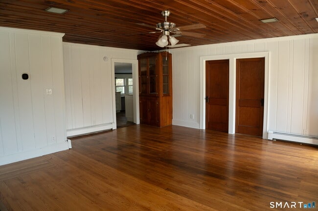 Building Photo - 97 Candlewood Rd