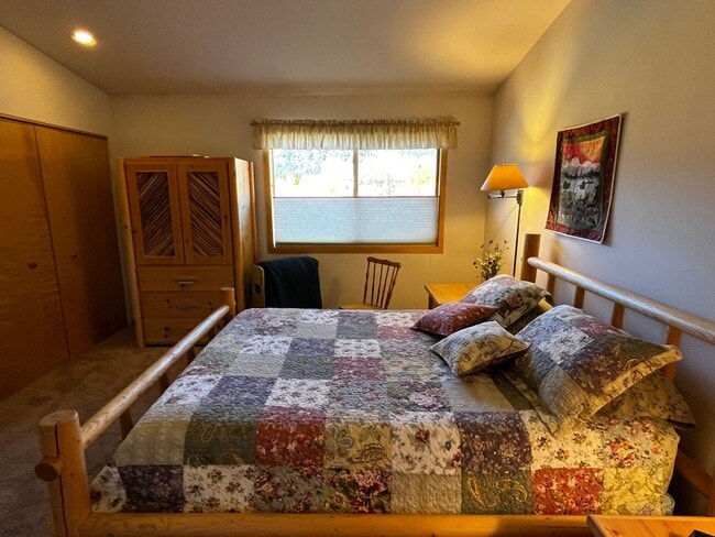 Building Photo - Long Term Rental- Lagoon Townhomes 737D