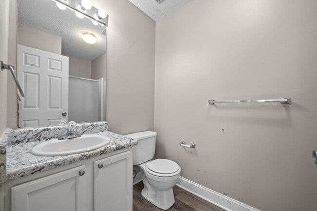 Building Photo - 3 Bedroom Duplex in Lillington