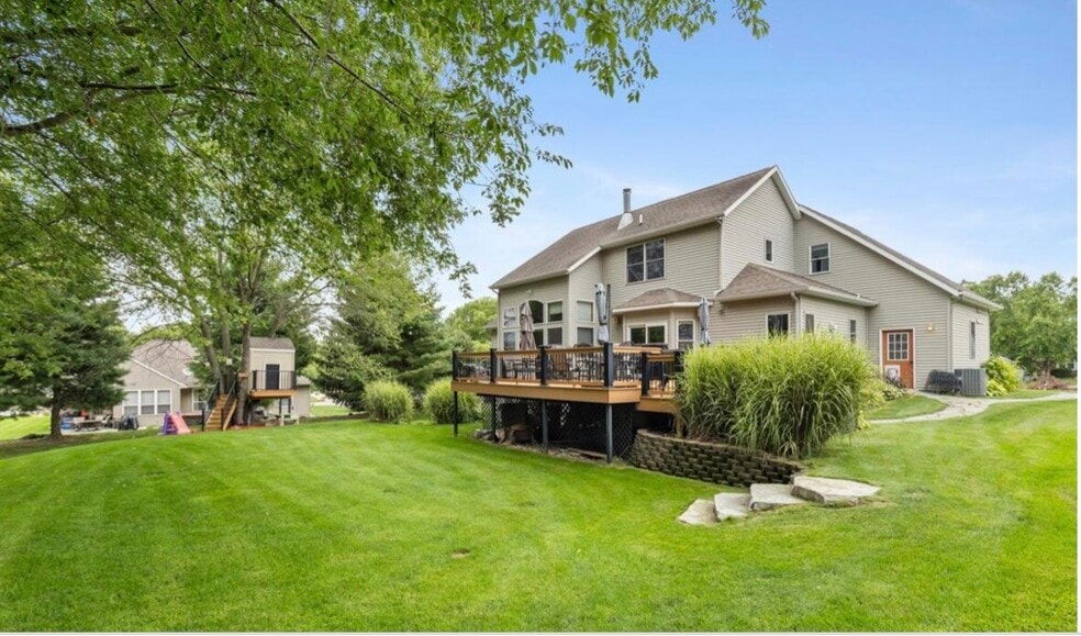 Building Photo - 61 Greystone Ct NE