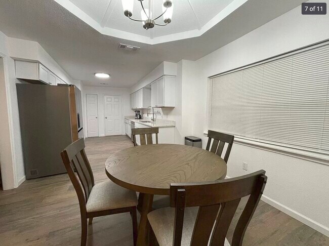 Building Photo - 1013 Revere Cir