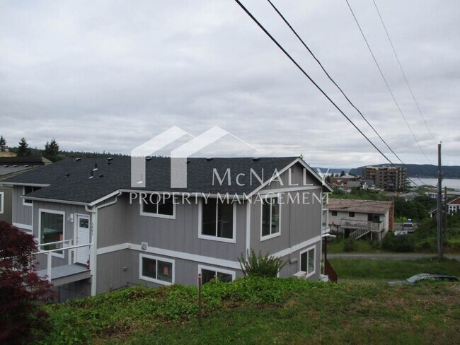 Building Photo - 5401 N Court St