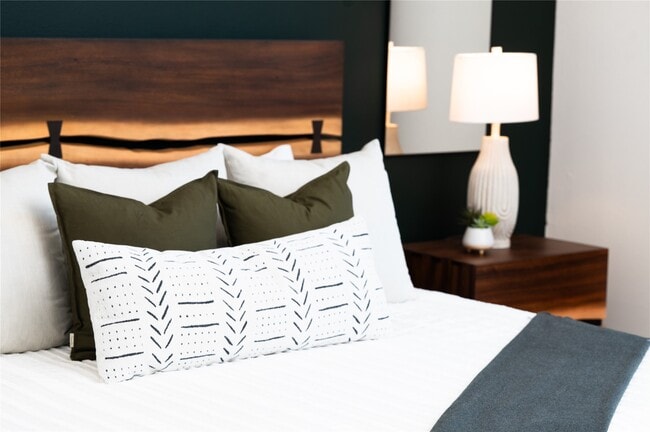 Building Photo - 3486 Luca St