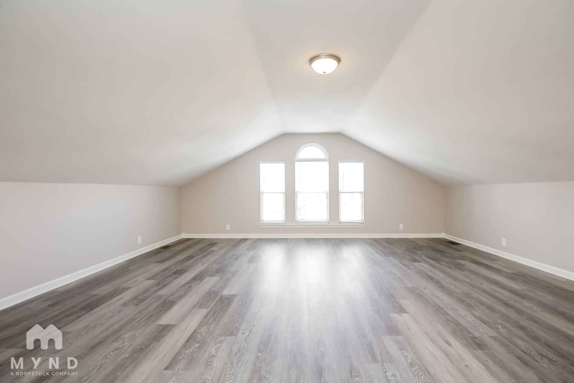 Building Photo - 6216 Rocky Top Dr