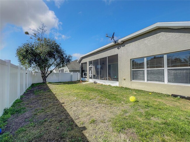 Building Photo - 5632 SW 40th Pl