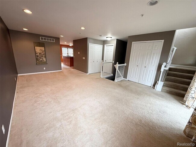Building Photo - 207 Amys Walk