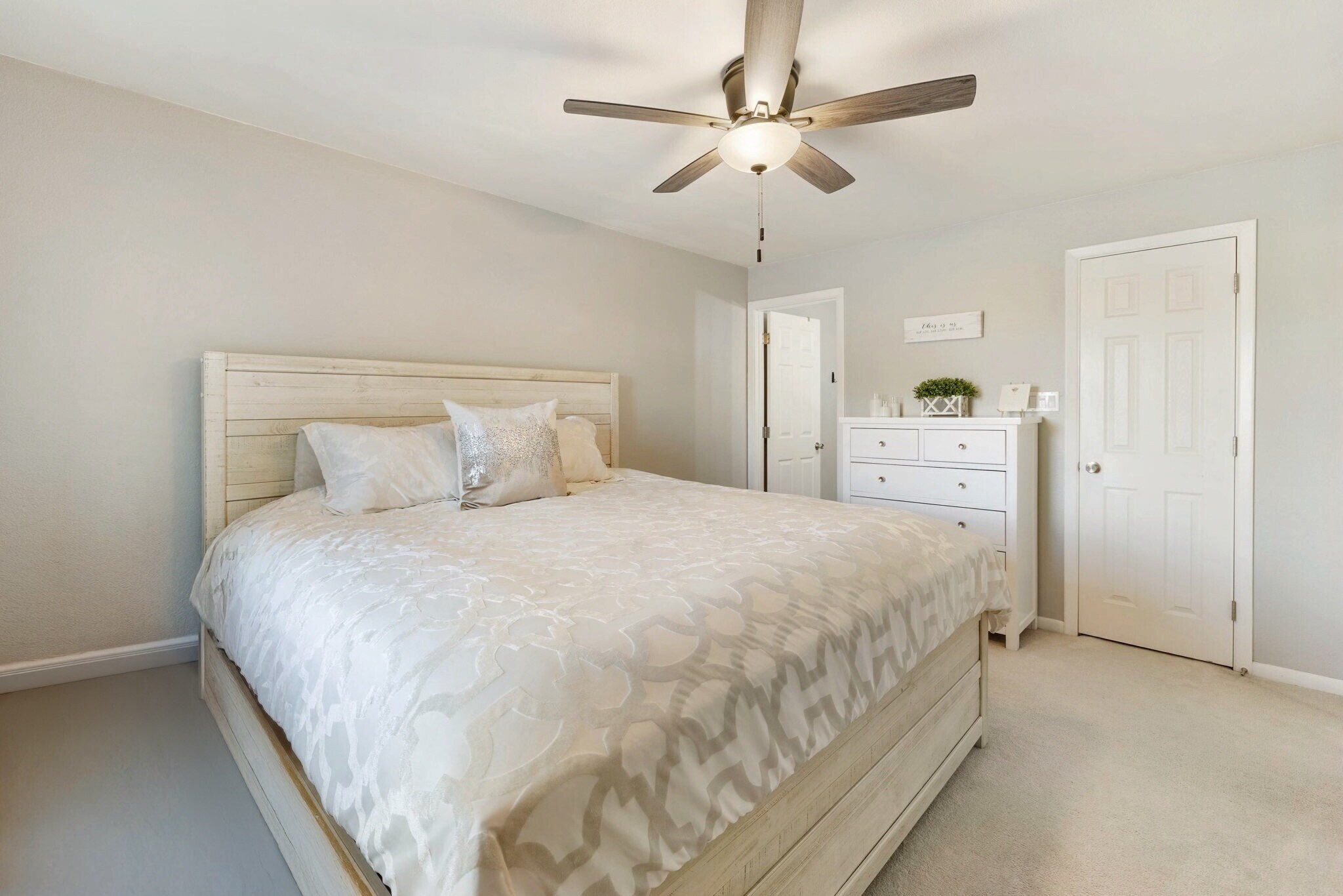 Building Photo - 4354 N 82nd St