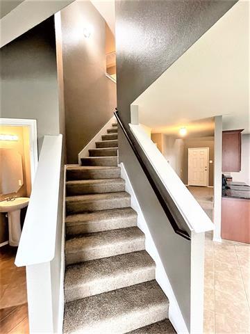 Building Photo - 208 Dye Dr