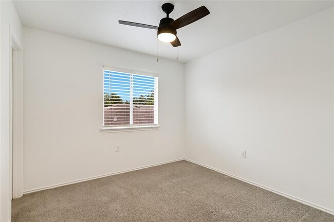 Building Photo - 1628 Poppy Seed Ln