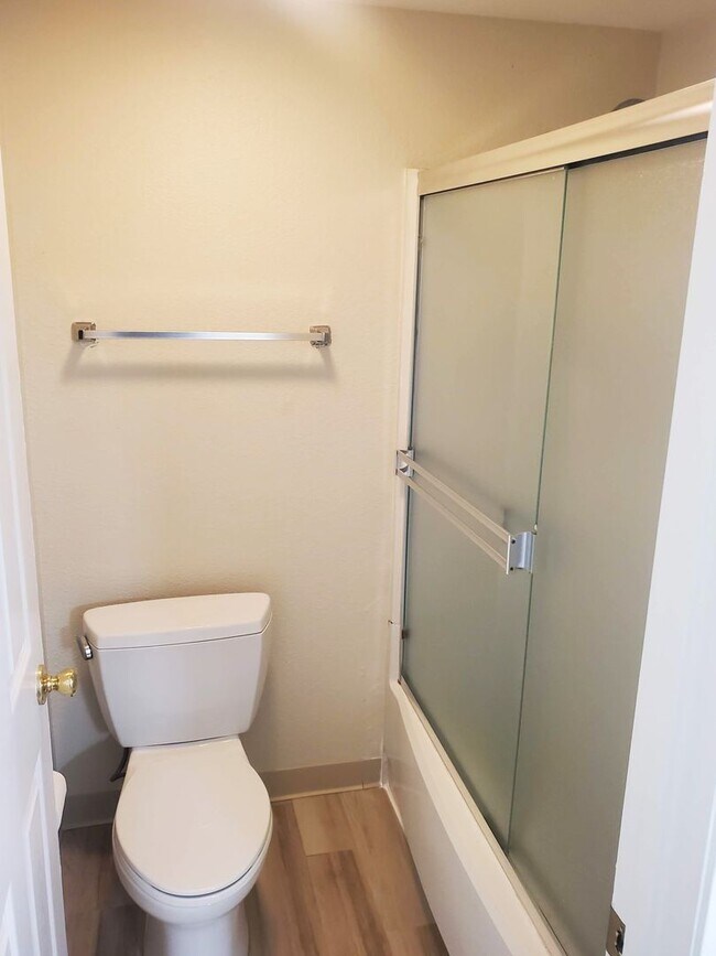 Building Photo - Concord/Clayton Border-Ground floor 1/1 w/ In Unit Laundry