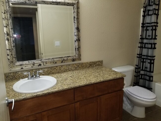 Building Photo - Upgraded West-Flagstaff Condo in the Arbors - 2 Bed, 2 Bath - NO Students & NO Pets! - Avail. NOW!!