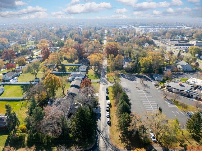 Building Photo - 2N359 Mildred Ave