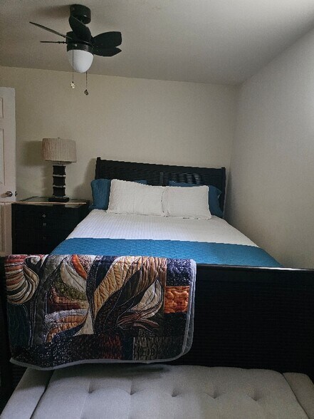 Building Photo - 7500 Harrison Ln