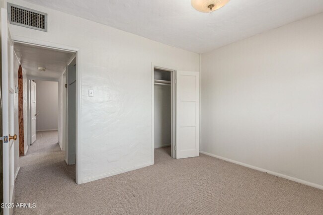 Building Photo - 1116 E Cocopah St