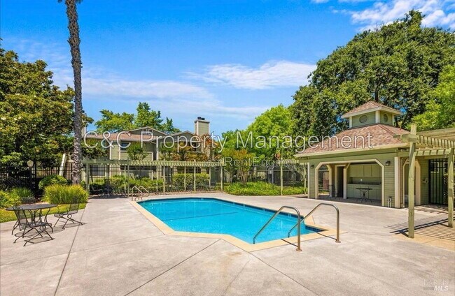 Building Photo - 192 Agua Caliente Rd W