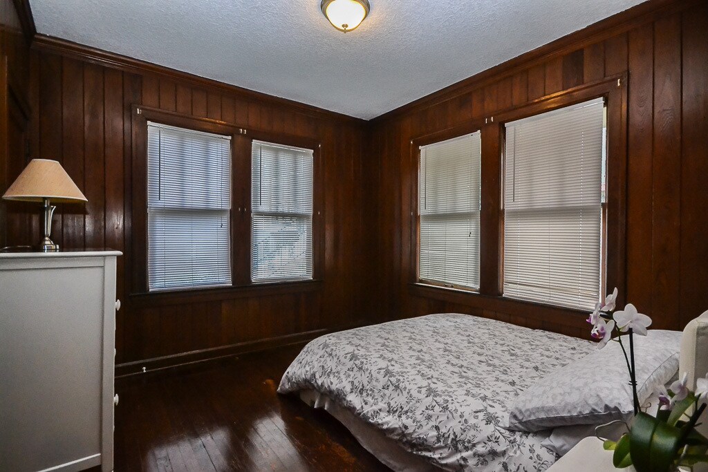 Building Photo - 4259 Saint Johns Ave