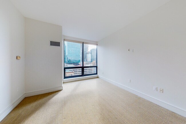 Building Photo - 45 Province St