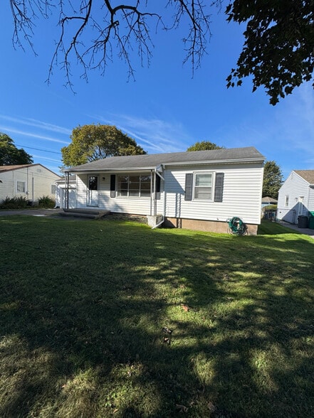 Primary Photo - 4247 Mt Read Blvd