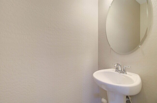 Building Photo - 42098 W Balsa Dr