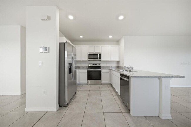Building Photo - 34118 Jasper Stone Dr