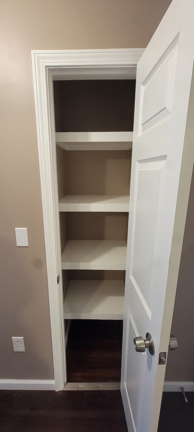 Building Photo - 269 Hohman Ave