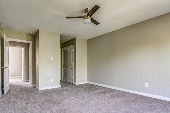 Building Photo - A Must See