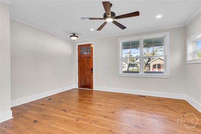 Building Photo - 3223 Bannon Ave