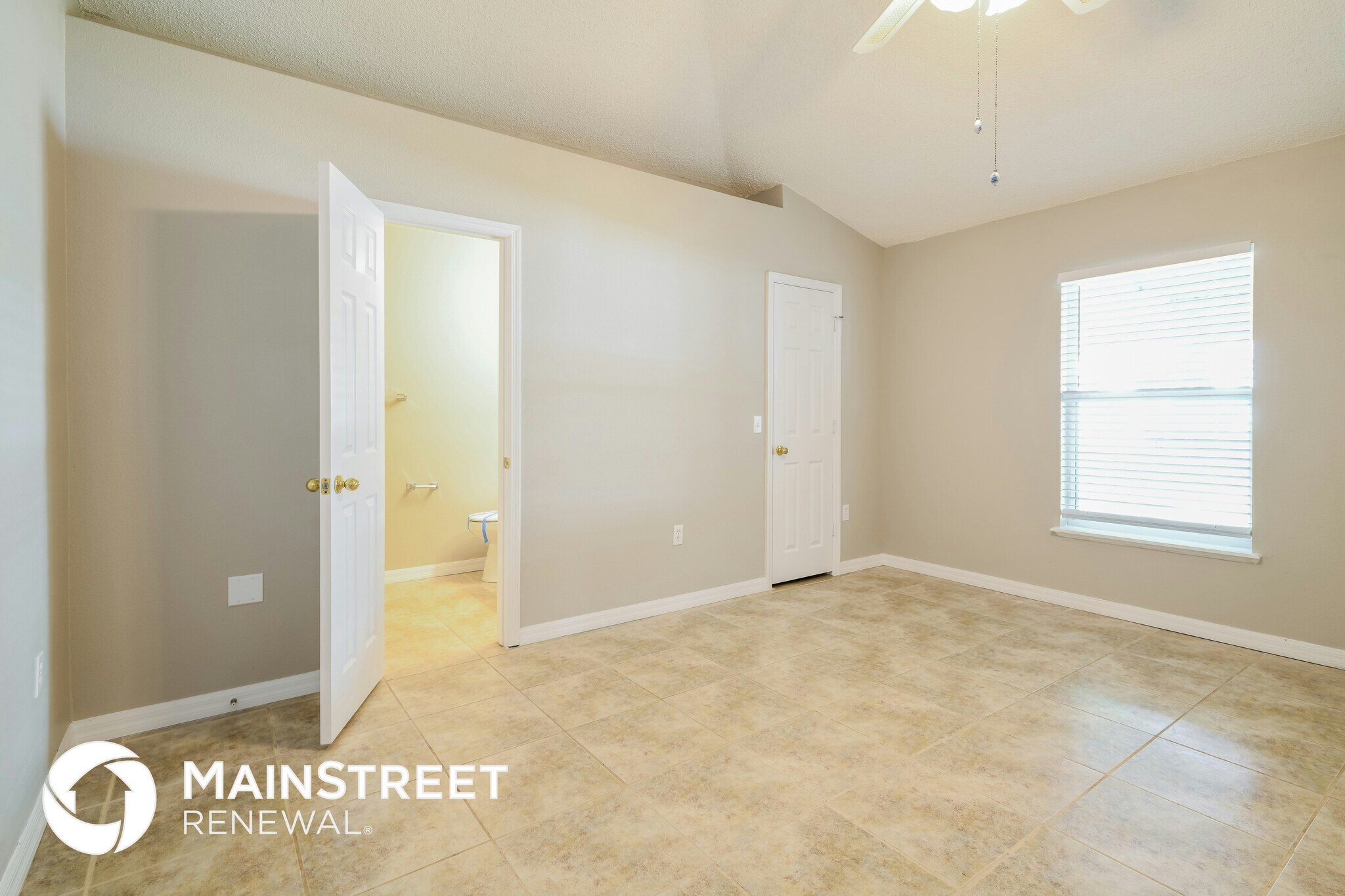 Building Photo - 2079 De Carlo Ave