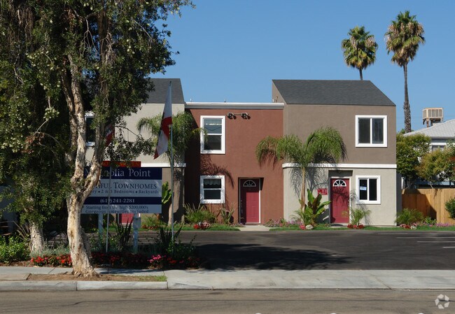 Building Photo - 756 S Magnolia Ave