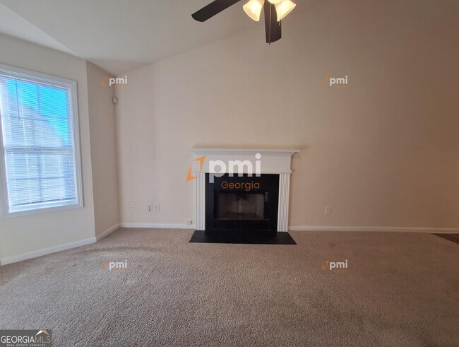 Building Photo - 6651 Breckenridge Dr