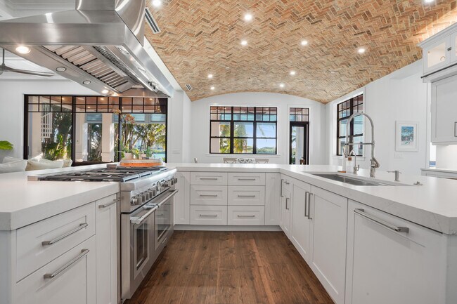 Building Photo - 19471 Harbor Rd S