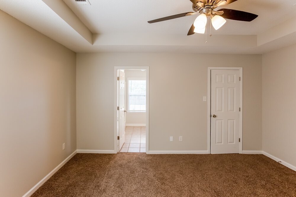 Building Photo - 1110 Greenwich Dr