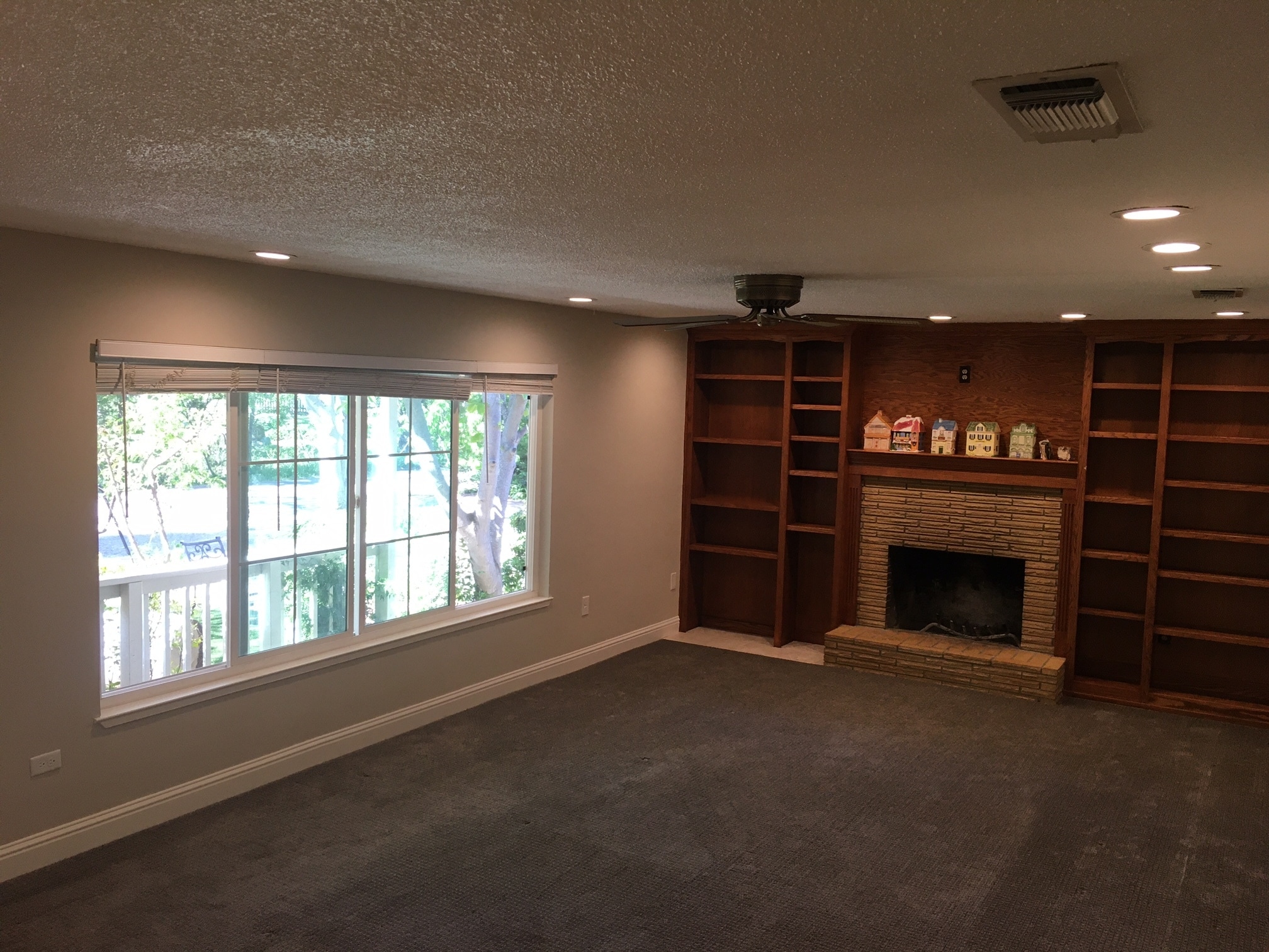 Family Room - 7677 Sycamore Dr