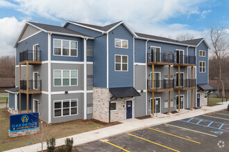 Building Photo - Oakbrook Apartments