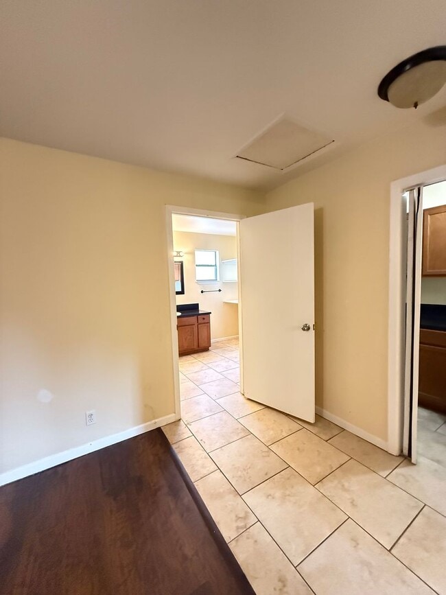Building Photo - Charming 4 bed 2 bath home in Lampasas com...