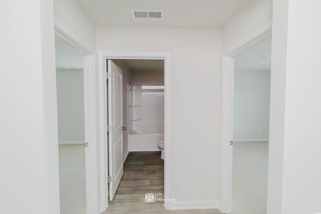 Building Photo - 302 Jeff Waters Cir