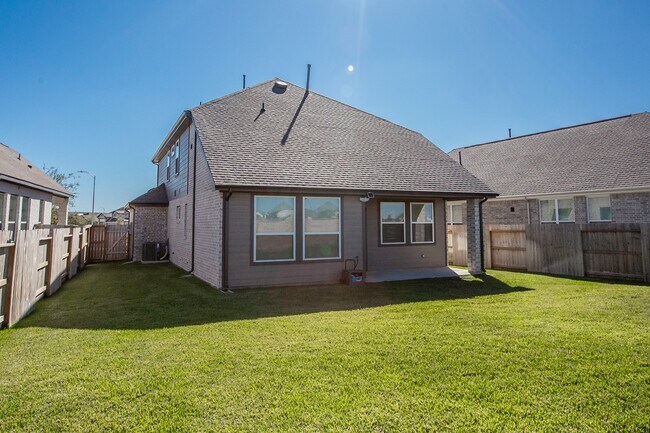 Building Photo - 21134 Garden Palm Dr