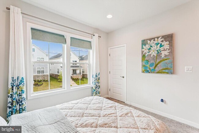 Building Photo - 42023 Spring Air Dr