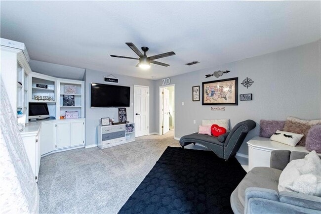 Building Photo - 4517 River Park Dr