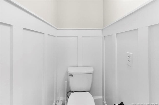 Building Photo - 2219 Westdale Dr